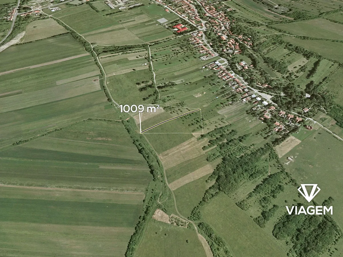 Prodej podílu 1/2 pole 504 m²
